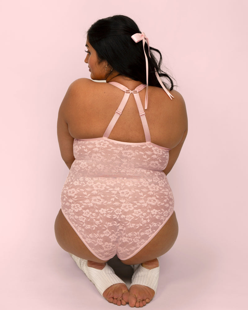 No-Show Lace Bodysuit - Blushing Rose – Curvy Couture