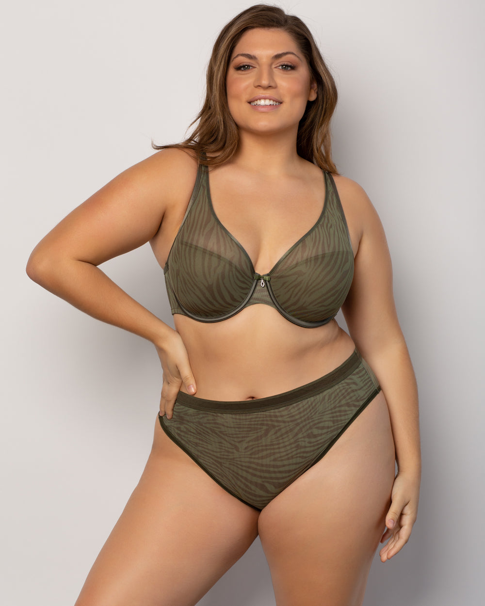 Sheer Mesh Plunge T-Shirt Bra - Olive Waves – Curvy Couture